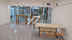 Izdaje se lokal na 2. spratu u srcu Novi Sad – 40 m² ID#5619