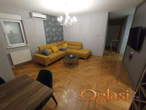Odličan četvorosoban stan!