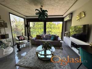 Trosoban kompletno namešten na Keju