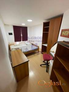 Dvoiposoban 33m2 Grbavica (poslovni prostor)