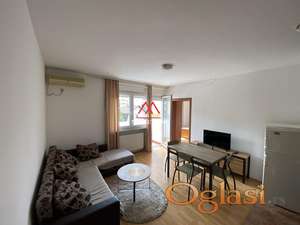 Jednoiposoban stan - 37m2 - Centar