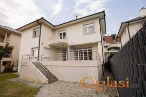 Lux kuća, Banjica, 373 m2