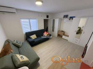 Dvorišna garsonjera - 30m2 - Adamovićevo naselje