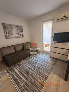 Detelinara -  24m2 - garsonjera