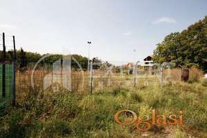 Plac, naselje Ratko Jović  2290 m2