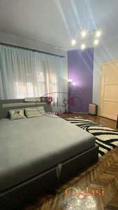 Novi Sad, Centar, Lep dvoiposoban salonac sa parkingom