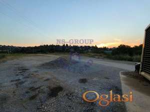 Odličan plac sa izlazom na ulicu koja će povezivati novi most.