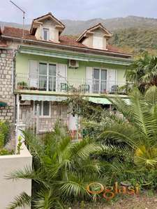 50 metara od mora - kamena kuca u Boki