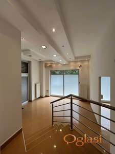 Prodajemo garsonjeru 28m2 i poslovni prostor 41m2 na Grbavici, uknjiženo !