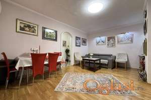 Prodajemo namešten 2.5 stan kod hotela Srbija 65m2