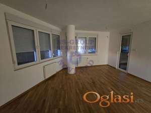 Četvorosoban stan na Avijaciji