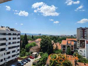 Odličan jednoiposoban stan na Grbavici