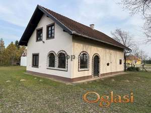 SAMOSTALNA KUĆA NA MAKOVOJ SEDMICI ID#668