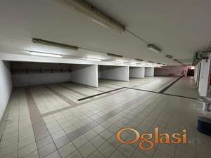 Izdaje se garaža 15m2 u Baje Pivljanina-Beli dvor ID#2483