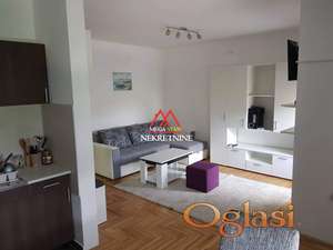 Prostarana garsonjera - 30m2 - Centar