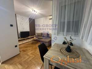 Fenomenalna garsonjera - namešten!