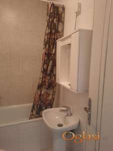 Izdajem garsonjeru Stevana Doronjskog 4 Novi Sad