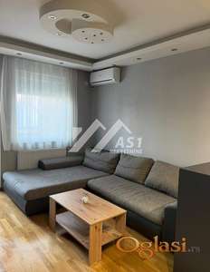 Izdajem fenomenalan trosoban stan na Bulevaru Patrijarha Pavla !! ID#3158