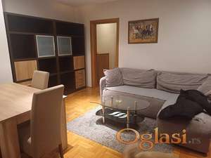 Nova Detelinara,dvoiposoban stan,parking-Čika Stevina 500e