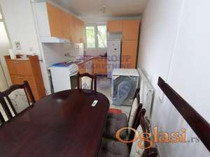 Kompletno namešten !