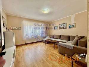 Na prodaju prostrana, spratna kuća  - Kać