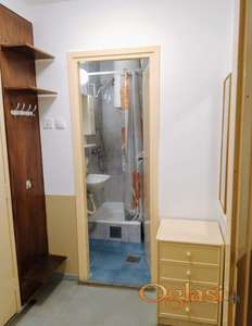 Izdaje se jednosoban stan