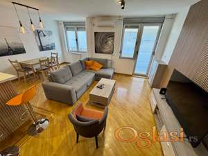 Potpuno namesten stan Crveni Krst,na odlicnoj lokaciji, sa garaznim mestom