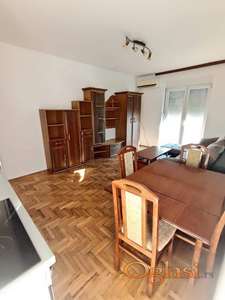 Odmah useljiv, kompletno namešten