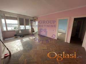 DVOSOBAN STAN OD 74M2 // TERASA LIFT //  ZA KOMPLETNO RENOVIRANJE // LOKACIJA KEJ