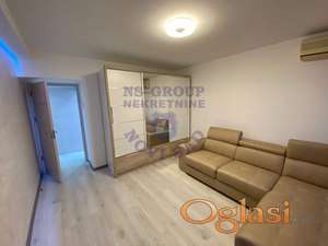 Stan na top lokaciji kod železničke stanice