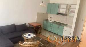 KOMFORNA GARSONJERA - PODBARA