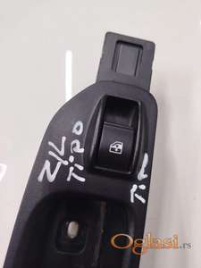 Fiat Tipo od 2016 zadnji levi podizač prozora Originalni delovi  Moguca ugradnja delova  Alfa Romeo 147-156-166-159-GT-MiTo-Giulietta Fiat bravo 2 - croma -grande punto -multipla 2 -punto 3 -stilo-idea Freemont Panda 3 500L 500 500x Lancia ypsilon-delta-musa-lybra Volkswagen Golf 6  Audi a3 2012-2020 Volkswagen Passat B7  Ukoliko zelite da porucite Posaljite poruku preko sms poruke ili pozovite na telefon 0616115961