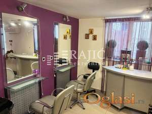 Lokal opremljen za frizere i kozmetičare 40m2 -Medaković 3 #4516