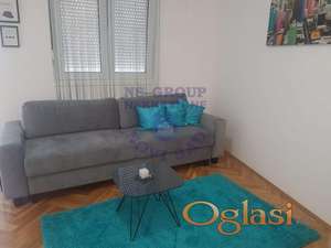 Garsonjera na Bulevaru Evrope