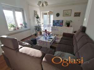 Odlična spratna kuća 227m2 - Adice!