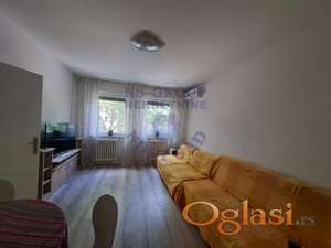 Dvoiposoban stan u mirnom delu grada