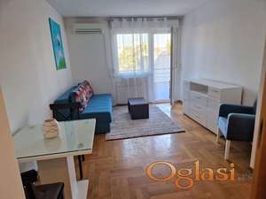 Odlican dvosoban stan u blizini Spensa