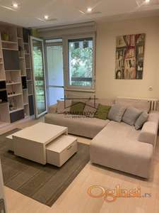 LUKSUZAN ČETVOROSOBAN STAN NA LIMANU ID#6958