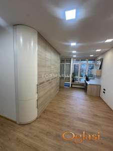 Polunameštena renovirana garsonjera na Banjici ID#2664