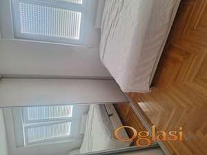 Prodajem namešten stan