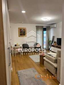 Luksuzno opremljen 1.0 stan u kompleksu Vrtovi Ceraka ID#10447