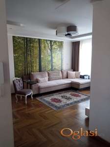 Osvetljen dvostrano orijentisan stan od 92 m² ID#9821