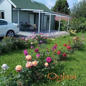 Petrovaradin  - Ribnjak, Vikendica