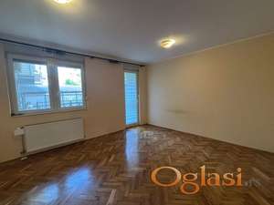 Jednosoban stan na Grbavici - gratis terasa 25m2