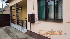 Lepo održavana kuća na dobroj lokaciji