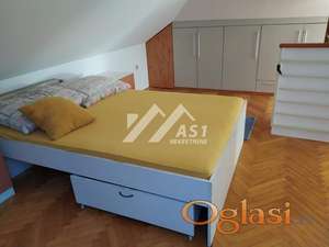 Izdajem lep renoviran Duplex petosoban  stan na Grbavici !!! ID#6648