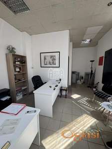 Lokal P=27m2 u Dušanovom bazaru ID#2296