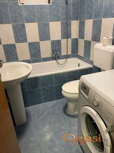 Izdajem  garsonjeru u širem centrui