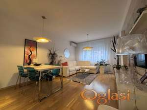 TOP Namešten trosoban na Podbari!