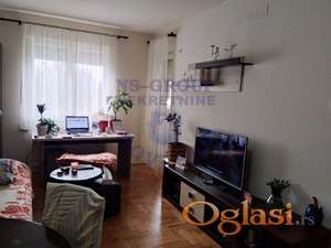 Dvosoban polunamešten stan na mirnoj lokaciji